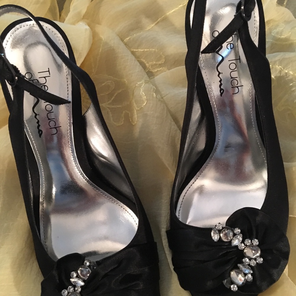 Shoes - Picture 2 of 3